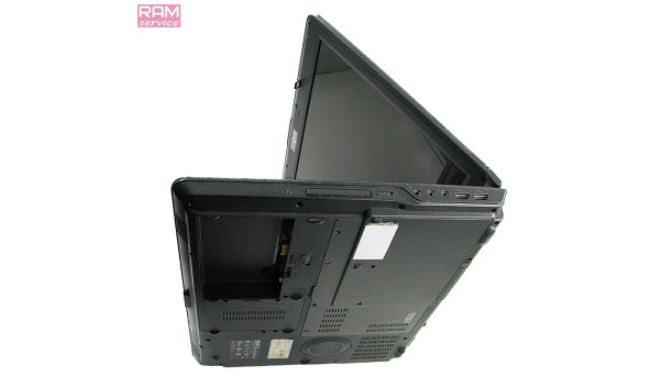 Ноутбук Asus X71SL, 17", Intel Pentium Dual Core T3200, 4 GB RAM, 250 GB HDD, ATI Radeon HD 4200, Windows 7, Б/В