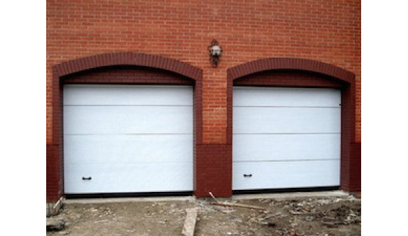 Секционные гаражные ворота Alutech Prestige 2100 х 2200 мм