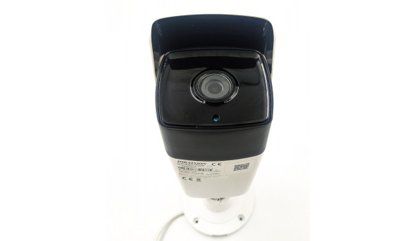 IP видеокамера Hikvision DS-2CD2T42WD-I5 (4 mm) 4 Мп (Камера з вітрини,присутні подряпини ) Уцінка!