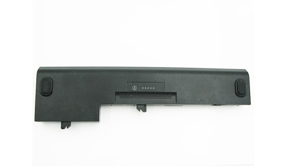 Батарея акумулятор Dell Y6142 Li-ion Battery 4800mAh 11.1V, Б/В, робоча, 50% зносу Зломано одне кріплення (фото) - 110857