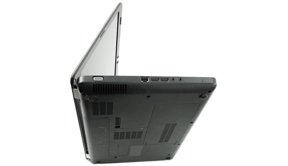 Ноутбук HP Compaq Presario CQ56, 15.6", AMD Turion II N550, 3 GB RAM, 320 GB HDD, ATI Radeon HD 4200, Windows 7, Б/В