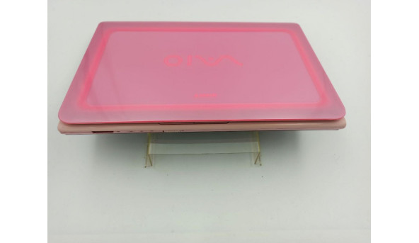 Яскравий та потужний жіночий ноутбук Sony VPCCA