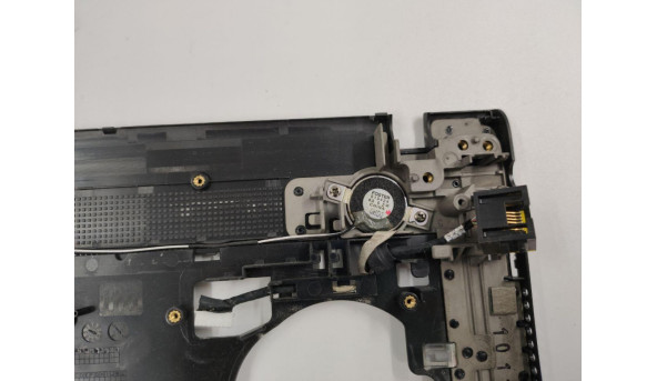 Середня частина корпуса для ноутбука Sony Vaio VPC-EB series, VPCEB3E4R, PCG-71211V, 15.6", 012-521A-3016-B, б/в. В хорошому стані, без пошкодженнь. Продається з кнопкою включення та динаміками