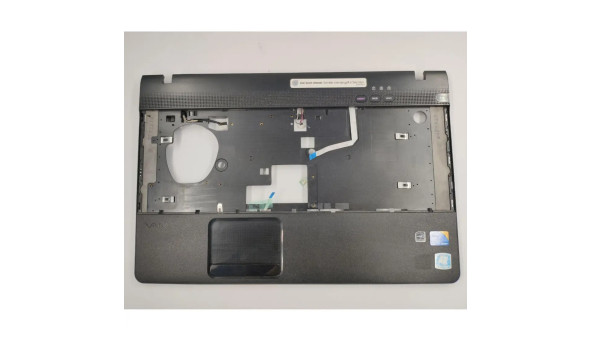 Середня частина корпуса для ноутбука Sony Vaio VPC-EB series, VPCEB3E4R, PCG-71211V, 15.6", 012-521A-3016-B, б/в. В хорошому стані, без пошкодженнь. Продається з кнопкою включення та динаміками