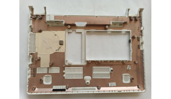Нижня частина корпуса для ноутбука Samsung NP-NC20, NC20, 12.1", ba75-02162a, ba81-06231a, б/в. Ліві верхні кріплення після ремонту