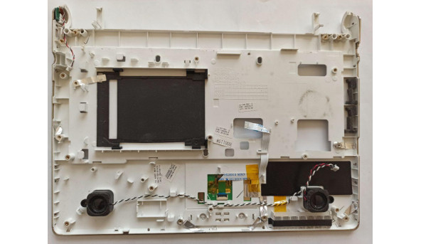 Середня частина корпуса для ноутбука Samsung NP-NC20, NC20, 12.1", ba75-02161a, ba81-06230a, б/в. Верхні кріплення після ремонту, продається з кнопкою включення та динаміками - 11859
