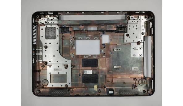 Нижня частина корпуса для ноутбука Dell Inspiron M5010, 15.6", cn-0p0djw, 60.4hh07.004, б/в. В хорошому стані, без пошкодженнь.