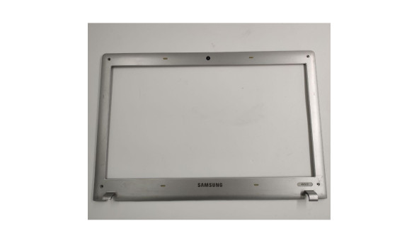 Рамка матриці для ноутбука Samsung RV513, NP-RV511, 15.6" ba75-02855a, ba81-12680a, б/в. В хорошому стані, без пошкодженнь.
