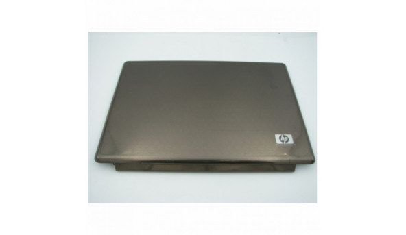 Кришка матриці для ноутбука HP Pavilion dv7, dv7-1000, 17.0", AP03W001100, б/в. Кріплення цілі, має декілька подряпин