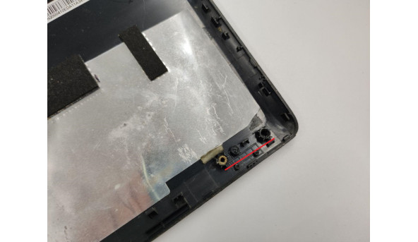 Кришка матриці для ноутбука Lenovo G580, 15.6", ap0n2000410, б/в. Має зламані нижні кріплення (фото)