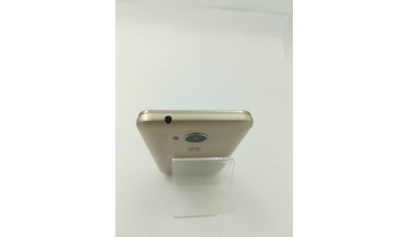 мобільний телефон Huawei Lua-u22