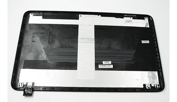 Кришка матриці для ноутбука HP 15-f162dx 15.6″ EAU990050, Б/В, Є подряпини та потертості Відсутня заглушка з правої сторони (фото)