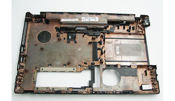 Нижня частина корпуса для ноутбука Acer eMachines E644G 15.6" AP0FO000400, Б/В,  Є подряпини та потертості