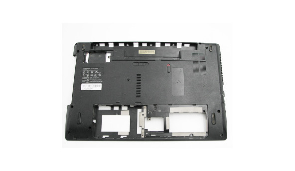 Нижня частина корпуса для ноутбука ACER Emachines e642G 15.6" AP0FO0007000, Б/В,  Є сліди ремонту (фото)