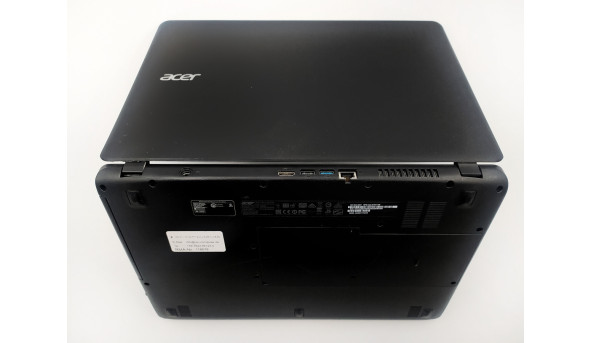 Ноутбук Acer Aspire ES1-524 AMD A9-9410 4 GB RAM 320 GB HDD [15.6"] - ноутбук Б/В