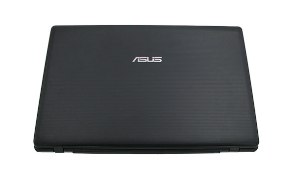 Ноутбук Asus R704V, 17.3", Intel Core i3-3110M, 4 GB RAM, 320 GB HDD, NVIDIA GeForce GT 720M, Windows 10, Б/у
