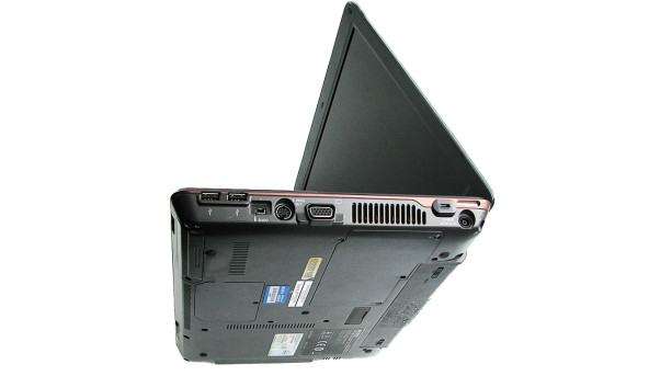 Ноутбук Sony VGN-C1Z, 13.3", Intel Core 2 Duo T5500, 2 GB RAM, 160 GB HDD, NVIDIA GeForce Go 512 Mb, Windows 7, Б/В