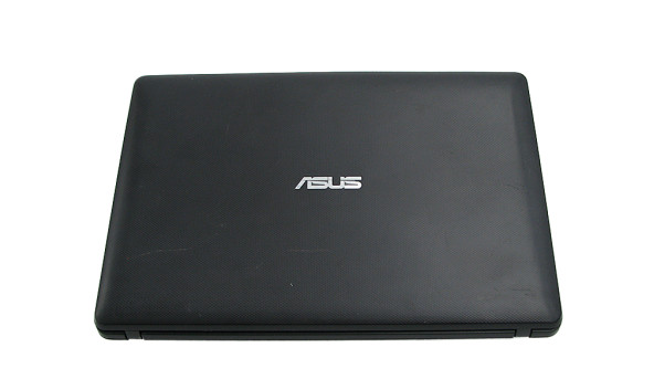 Нетбук ASUS X102B, 11.6" Сенсорний, AMD A4-1200, 2 GB RAM, 320 GB HDD, AMD Radeon HD 8180, Windows 10, Б/В