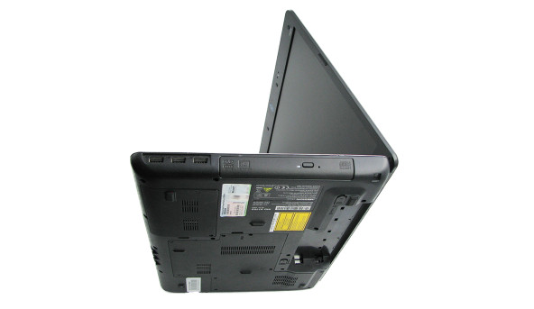 Ноутбук MEDION  P6620 16.0" Pentium T6500 1 GB RAM 500 GB HDD NVIDIA GeForce GT 220M Windows 7 Б/В
