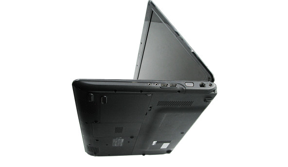 Ноутбук ASUS PRO79I 17.3" Intel Core 2 Duo T6600 4 GB RAM 320 GB HD NVIDIA GeForce GT 220M, W7 Б/В