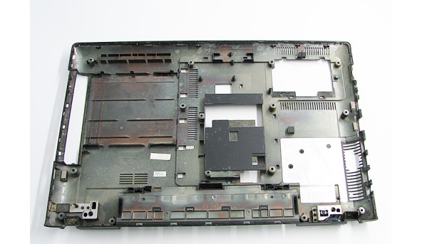 Нижня частина корпуса для ноутбука Samsung RV513 15.6" BA81-12666A Б/У, Є пошкодження (фото)
