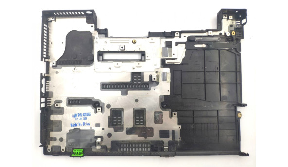 Нижняя часть корпуса для ноутбука Lenovo Thinkpad T400 42X4829 - корпус для ноутбука Lenovo Б/У - 221876