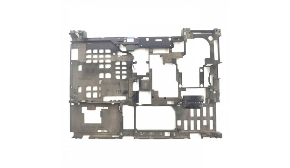 Средняя часть корпуса для ноутбука Lenovo Thinkpad T400 42X4840 - корпус для ноутбука Lenovo Б/У