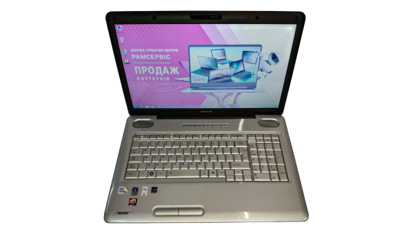 Ноутбук Toshiba C550 Intel Core 2 Duo 4Gb RAM 320Gb HDD ATI Mobility Radeon HD 4650 1Gb 17.3" Б/У
