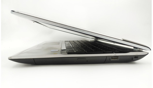 Ноутбук Samsung RV509 Intel Core I5-430M 4 GB RAM 500 GB HDD [15.6"] - ноутбук Б/У - 234454