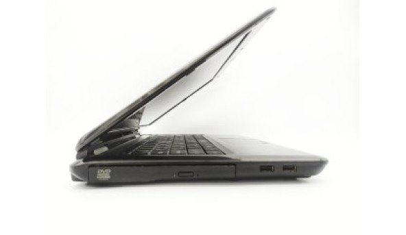 Ноутбук Asus K40IJ Intel Celeron T3100 4 GB RAM 320 GB HDD [14"] - ноутбук Б/В - 234538
