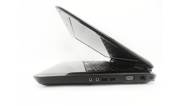 Ноутбук Asus K40IJ Intel Celeron T3100 4 GB RAM 320 GB HDD [14"] - ноутбук Б/В - 234538