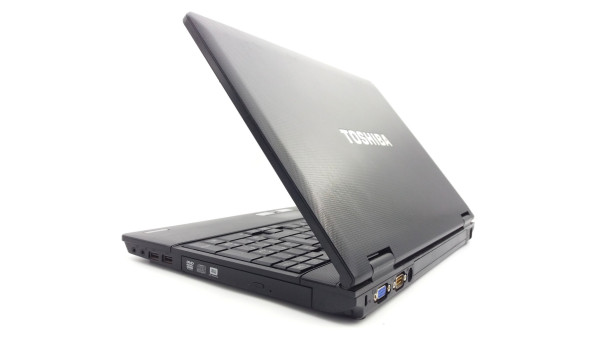 Ноутбук Toshiba A11-1J9 Intel Core I3-380M 3 GB RAM 500 GB HDD [15.6"] - ноутбук Б/В