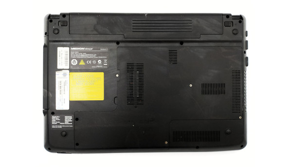 Ноутбук Medion AKOYA P6634 Core I3-2350M 4GB RAM 320GB HDD NVIDIA GeForce GT 630M [15.6"] - ноутбук Б/В - 246029