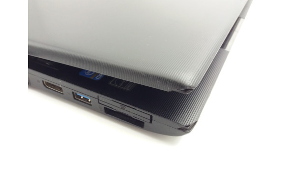 Ноутбук Toshiba R950-1D2 Core i5-3340M 4 GB RAM [15.6"] - розбита матриця пароль на BIOS - Б/В