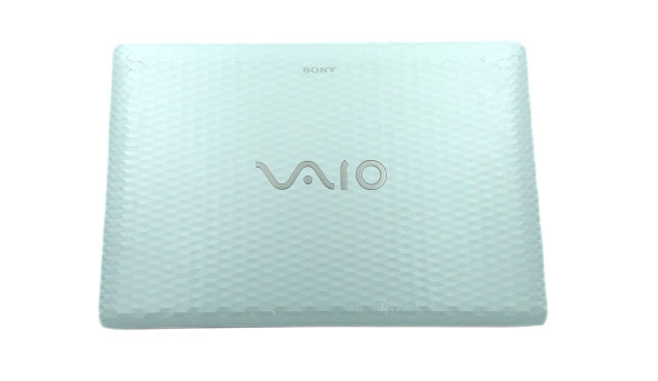 Ноутбук Sony VAIO PCG-71811M Intel Core I3-2350M 4 GB RAM 320 GB HDD NVIDIA GeForce 410M [15.6"] - ноутбук Б/У