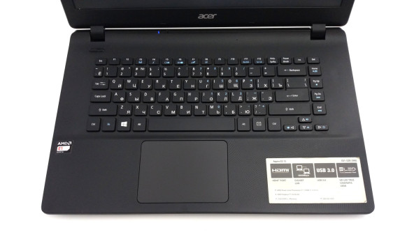 Ноутбук Acer Aspire ES 15 ES1-520 AMD E1-2500 4 GB RAM 500 GB HDD [15.6"] - ноутбук Б/В - 246045