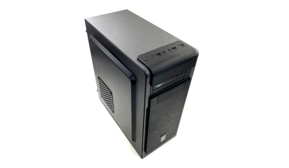 Ігровий системний блок AMD A4-6300 8 RAM 128 SSD 1000 HDD NVIDIA GeForce GT 440 - Б/В