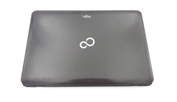 Ноутбук Fujitsu Lifebook AH502 Intel Pentium 2020 4 GB RAM 250 GB [15.6"] - ноутбук Б/В - 246687