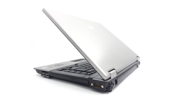 Ноутбук HP Compaq 6735b AMD Turion X2 Ultra ZM-84 4 GB RAM 160 GB HDD [15.4"] - ноутбук Б/В