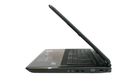 Ноутбук Asus X70IO Intel Core 2 Duo T6600 4Gb RAM 250Gb HDD NVIDIA GeForce GT120M 1Gb 17.3" Б/У