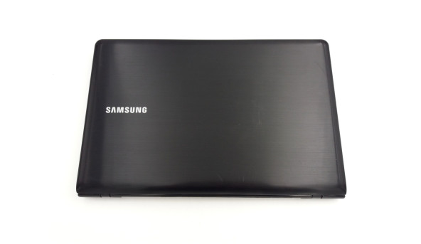 Ноутбук Samsung 355E AMD A8-4500M 8GB RAM 1000GB HDD AMD Radeon HD 7600M [17.3"] - ноутбук Б/В