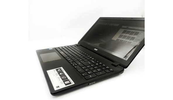 Ноутбук Acer Aspire ES1-512 Intel Celeron N2840 4 GB RAM 500 GB HDD [15.6"] - ноутбук Б/В - 251554