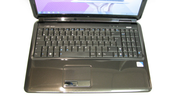 Ноутбук Asus K50IJ Intel Pentium T4300 3Gb RAM 250Gb HDD [15.6"] - ноутбук Б/В