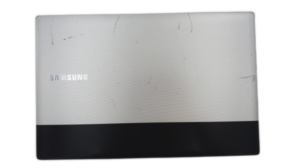 Ноутбук Samsung RV720 Intel Core I3-2310M 4GB RAM 320GB HDD NVIDIA GeForce GT 520M [17.3"] - ноутбук Б/В