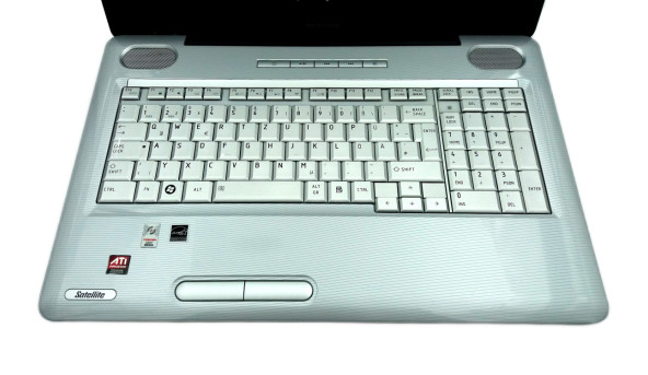 Ноутбук Toshiba L550 Intel Core 2 Duo P7350 4 GB RAM 320 GB HDD ATI Radeon HD 4650 [17.3"] - ноутбук Б/В