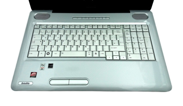 Ноутбук Toshiba L550 Intel Core 2 Duo P7350 4 GB RAM 320 GB HDD ATI Radeon HD 4650 [17.3"] - ноутбук Б/У - 253194