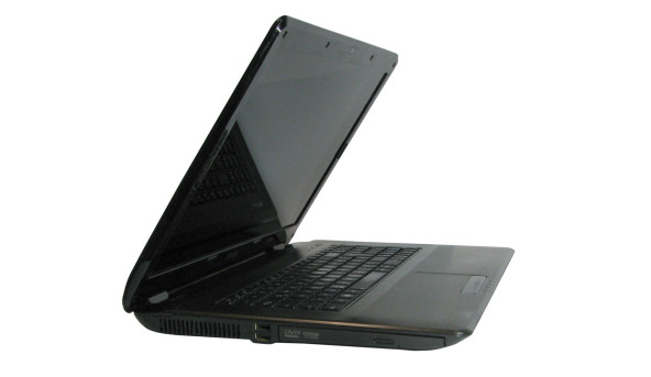 Ноутбук Asus X72D AMD Athlon II P320 4Gb RAM 320Gb ATI Mobility Radeon HD 5470 1Gb 17.3" Б/В