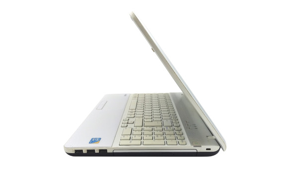 Ноутбук Sony Vaio PCG-71213M Intel Core I3-330M 6 GB RAM 320 GB HDD ATI Radeon HD 5470 [15.6"] - ноутбук Б/В - 253738