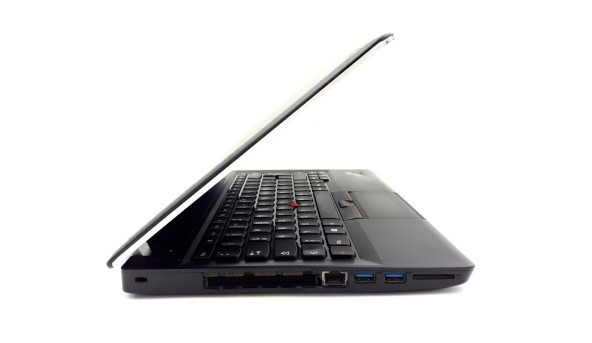 Ноутбук Lenovo ThinkPad Edge E330 Intel Pentium B980 4 GB RAM 320 GB HDD [13.3"] - ноутбук Б/У