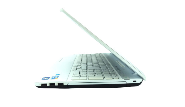 Ноутбук Sony Vaio PCG-71312M Intel Core I3-330M 4 GB RAM 500 GB HDD [15.6"] - ноутбук Б/У - 253811